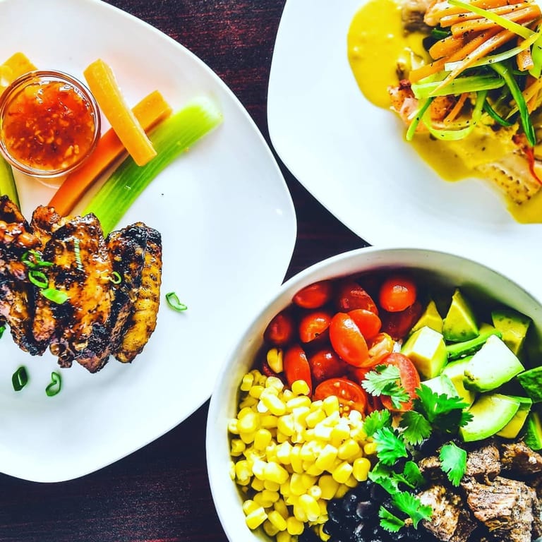 A Mix of American and Caribbean Flavors
