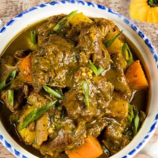 CURRY GOAT