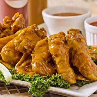 WINGS GOLDEN BBQ